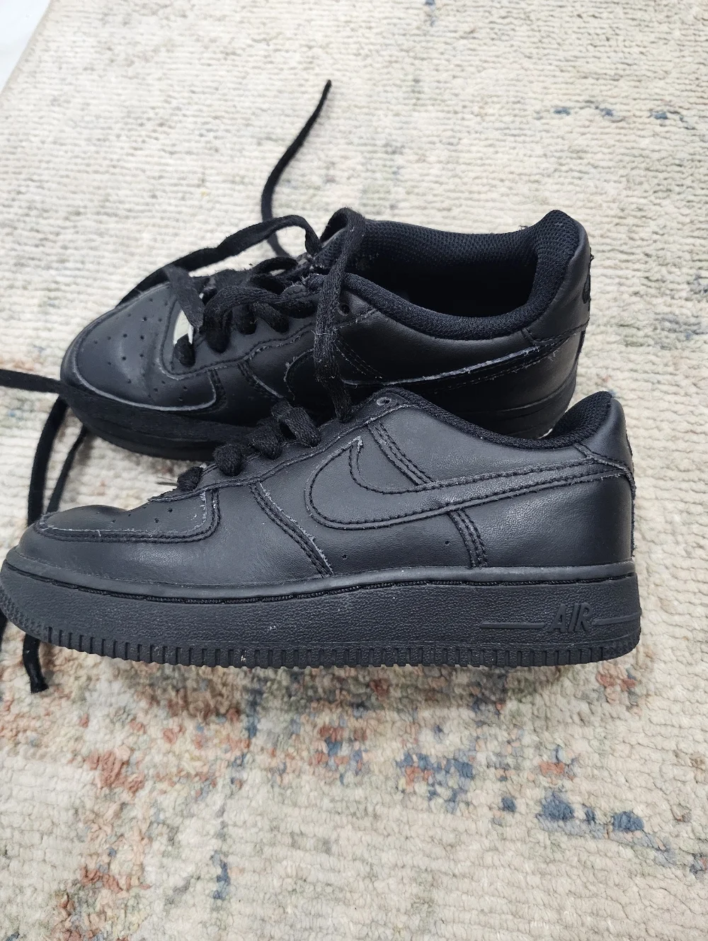 Nike Air Force 1 Black‎ Sneakers Size 2 youth